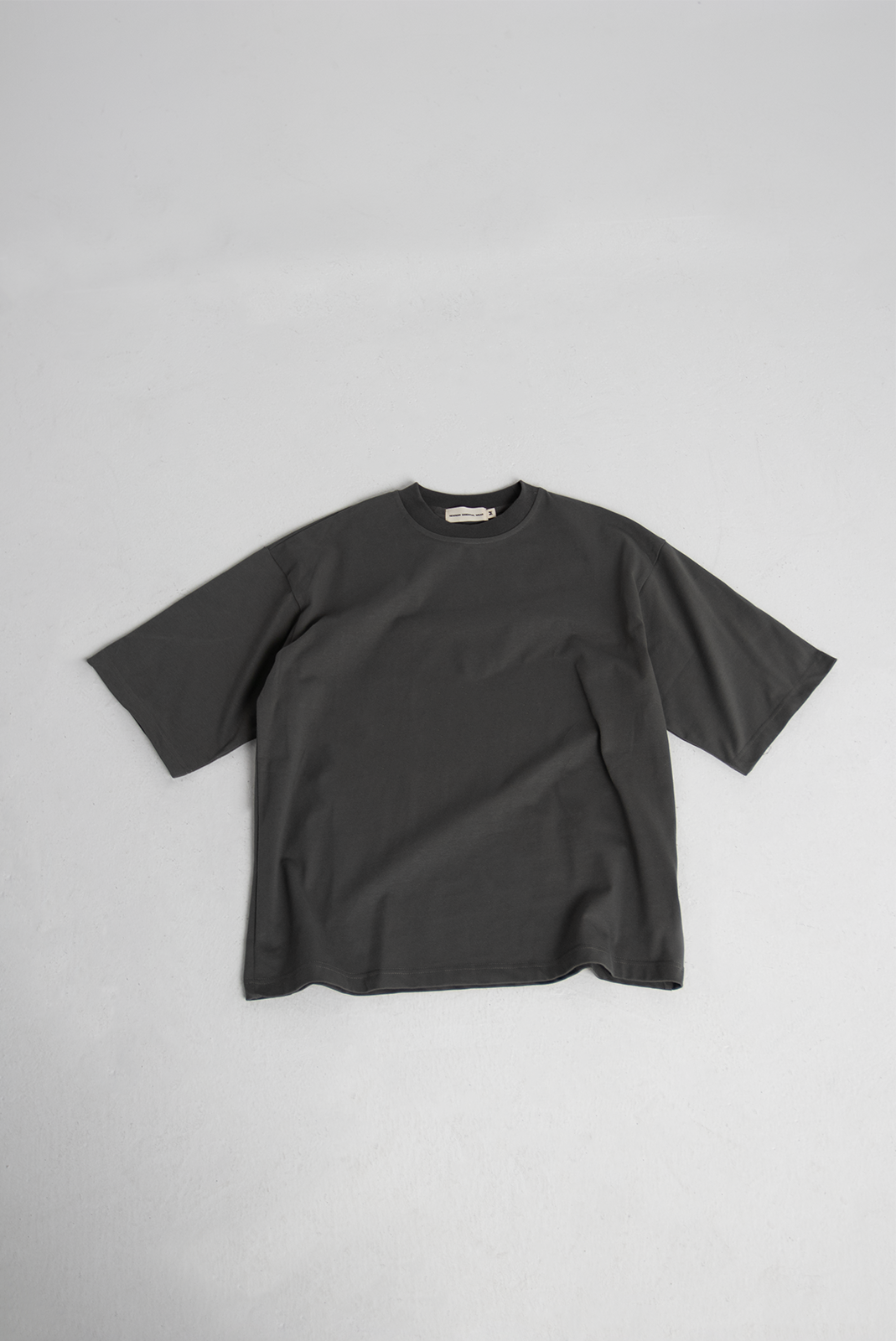 The Plains T-Shirt V2 / Charcoal Grey